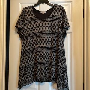Roz & Ali black tunic